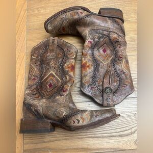 Distressed Brown Embroidered Western Cowboy Boots corral women’s 7.5